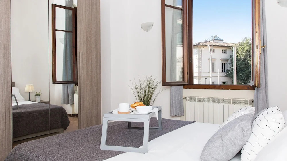 Rental In Rome Rosselli Palace Deluxe 3 Apartment