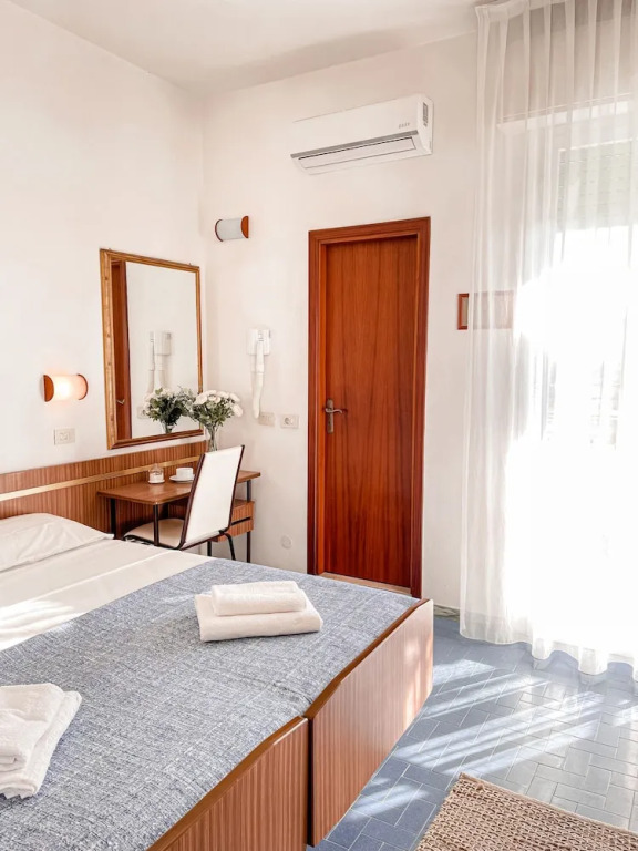 Hotel Sara - 3 Guests Room - n 1