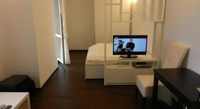 Old City 3BR 100sqm - Bright & Spacious - Renovated 2026