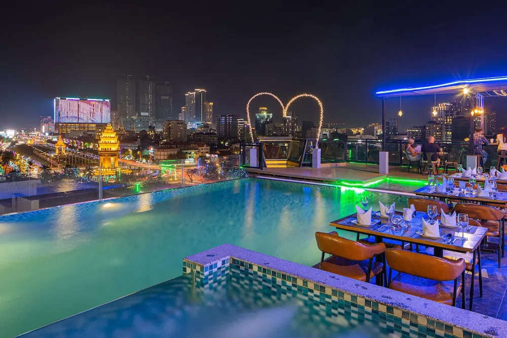 Luxury apartment by PhnomPenh 51 Hotel