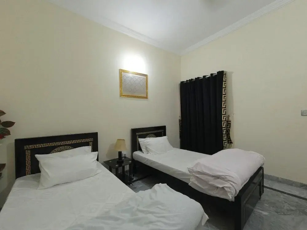 Room-cozy Guest Room in Rawalpindi - Sha