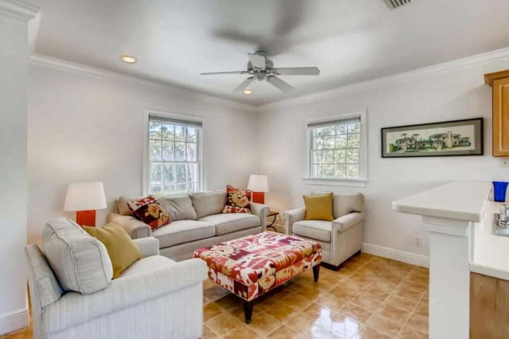 Villa Dolce Vita - Luxuriate in Sweeping Intracoastal Views of Palm Beach