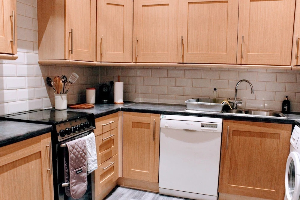 2 Bedroom, 2 Bathroom Apartment In New Town