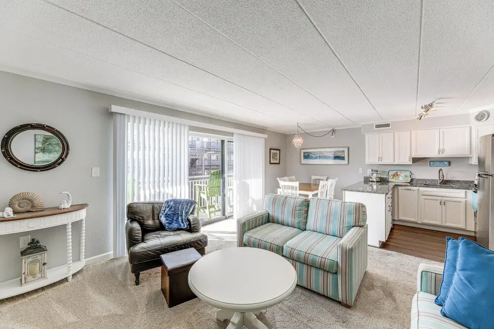 Walk to Beach! Modern Ocean City Condo w/ Balcony