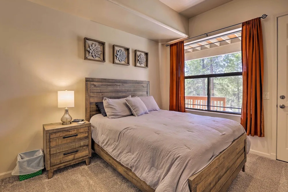 Spacious Flagstaff Home With Fire Pit & Game Room!