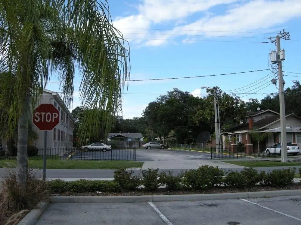Relax Inn Lakeland