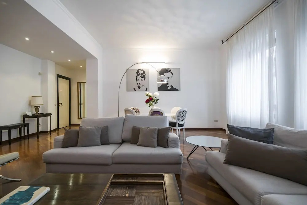 Hacca Collection Milano - Majno
