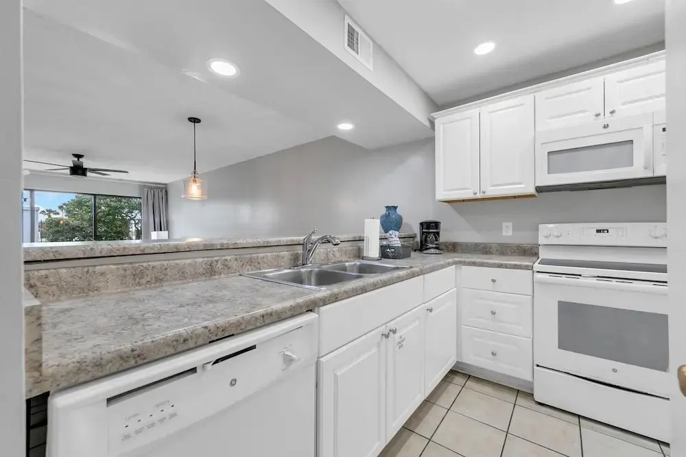 Edgewater Golf Villa 3204