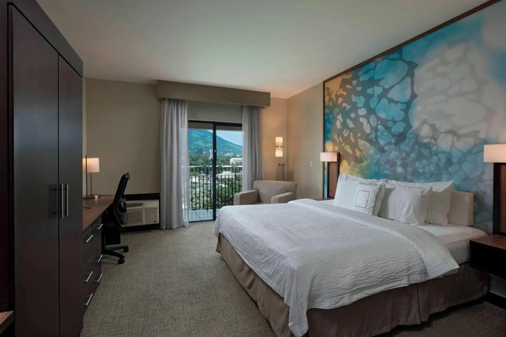 Courtyard by Marriott San Salvador