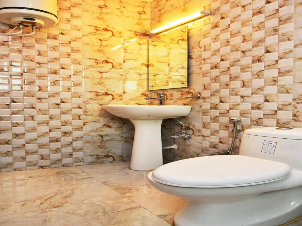 Hotel Shri Vinayak in City Centre at New Delhi Railway Station-By RCG Hotels