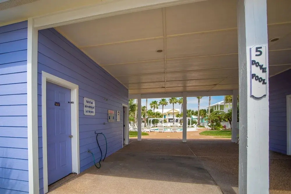 Casa Las Palmas - Pet Friendly! Boardwalk to the Beach!
