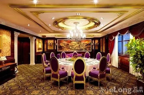 Shidai Wangchao Hotel(咸阳时代王朝大酒店（咸阳湖福园巷子店）)