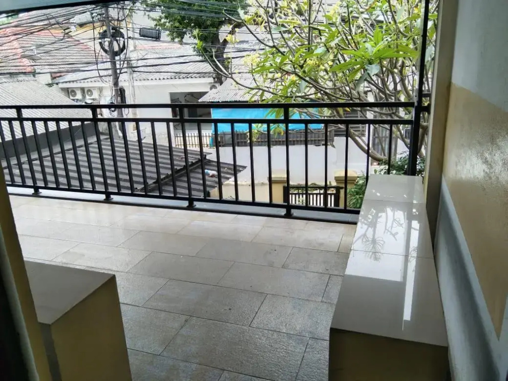 RedDoorz near Margo City