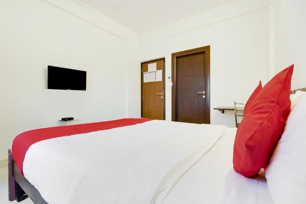 OYO 75843 Sm Residency