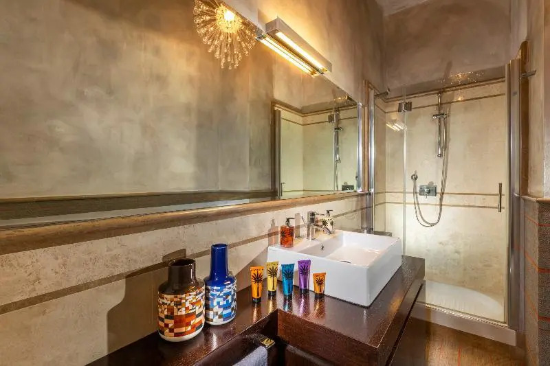 Manfredi Palm Suites