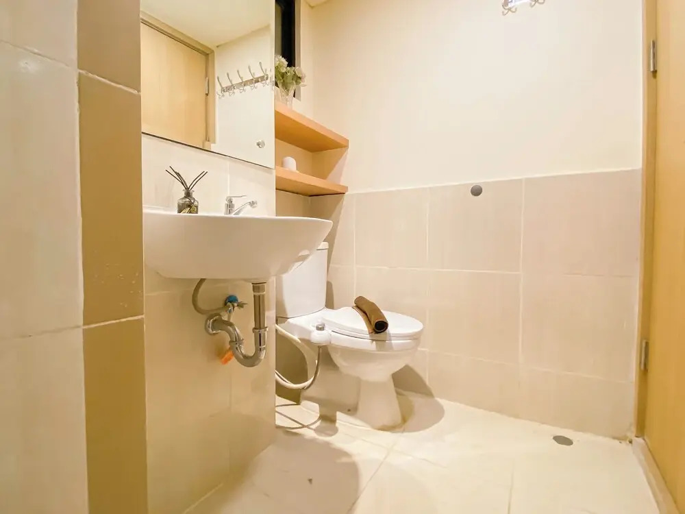 Spacious and Comfy Designed 2BR at Meikarta Apartment