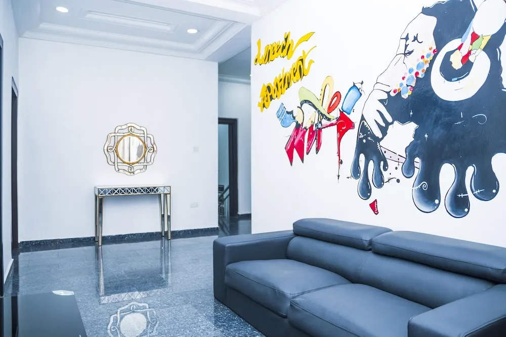 Lineech Apartments
