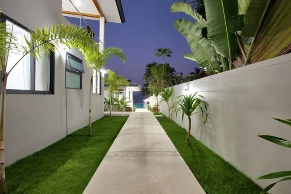 1 Bedroom Beautiful Beachfront Villa