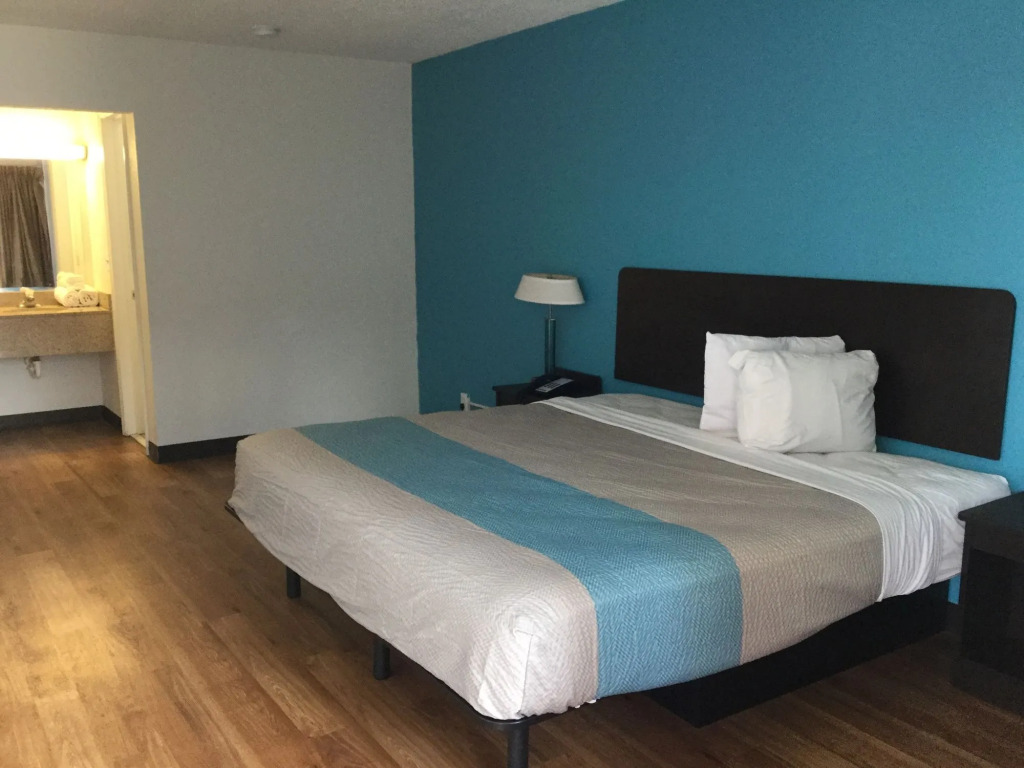 Oyo Hotel St. Louis Lambert Airport