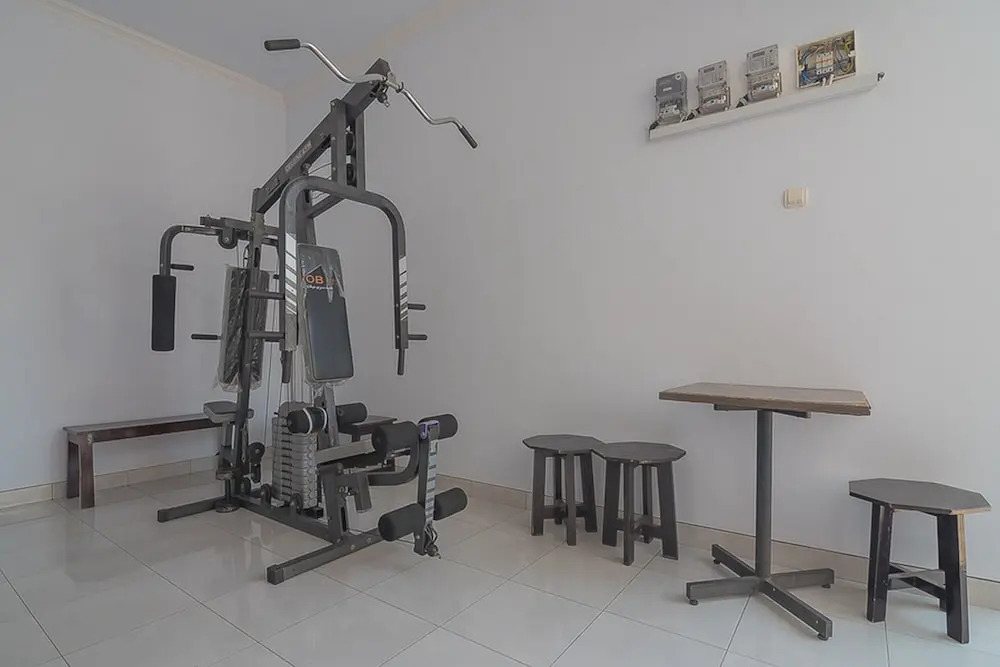 RedDoorz Plus near Alun Alun Kuningan