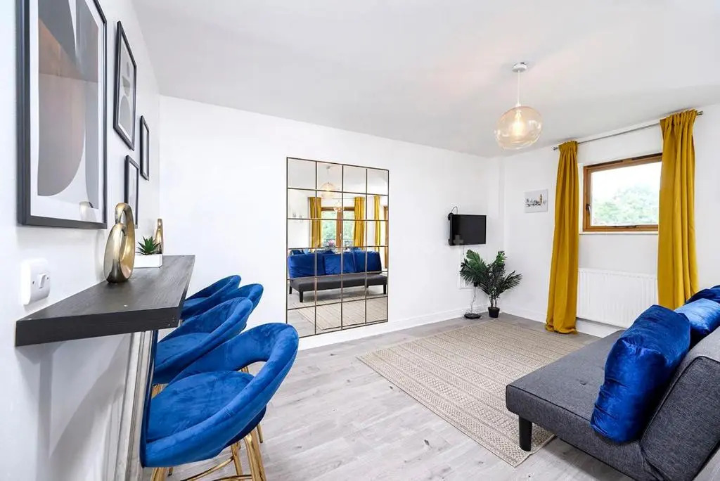 Modern 2 bed apartment in Croydon
