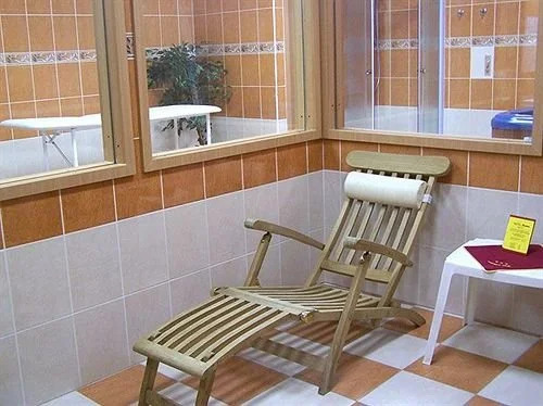 MEDIUM