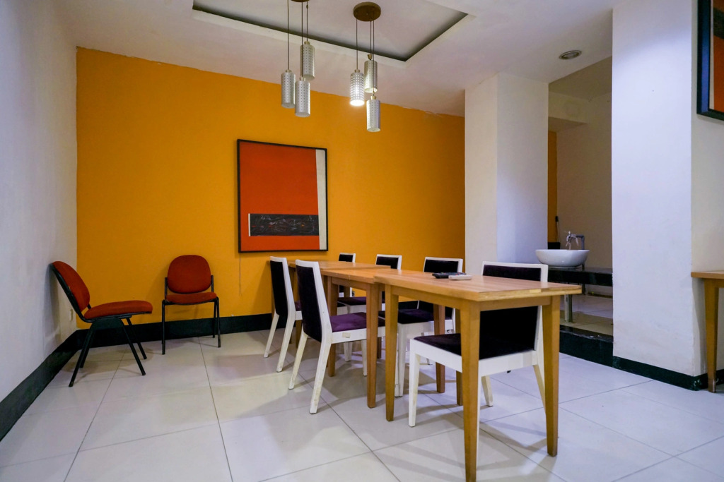 Urbanview Hotel Bes Mangga Besar by RedDoorz