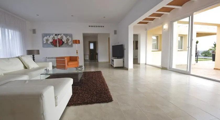 Luxury Villa Style