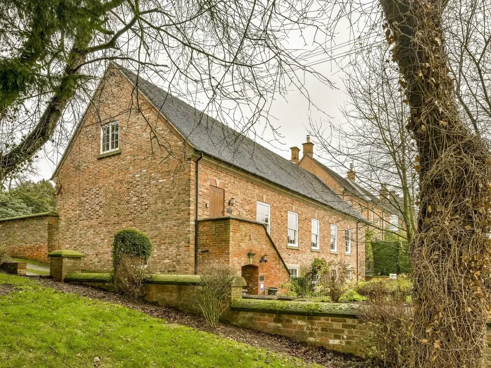 Lady Pond Retreat