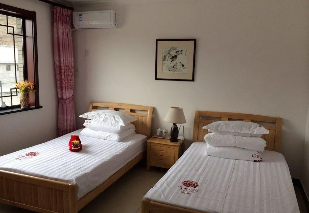 Xinyue Folk Farmhouse Inn