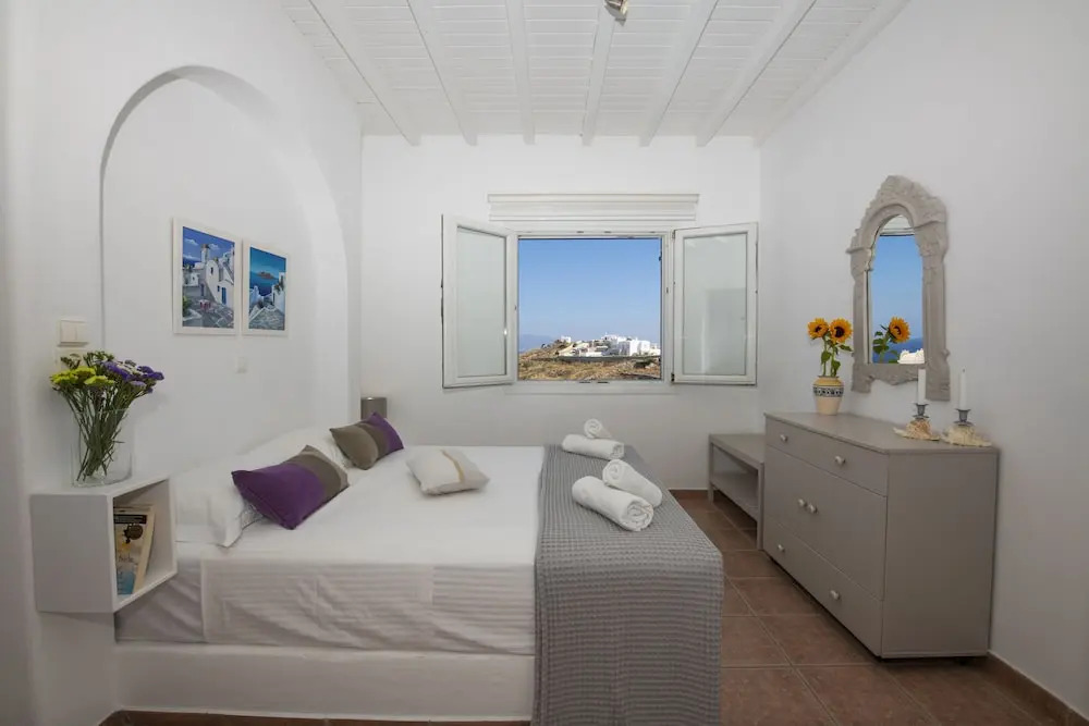 Serene Villa by Stylish Stays