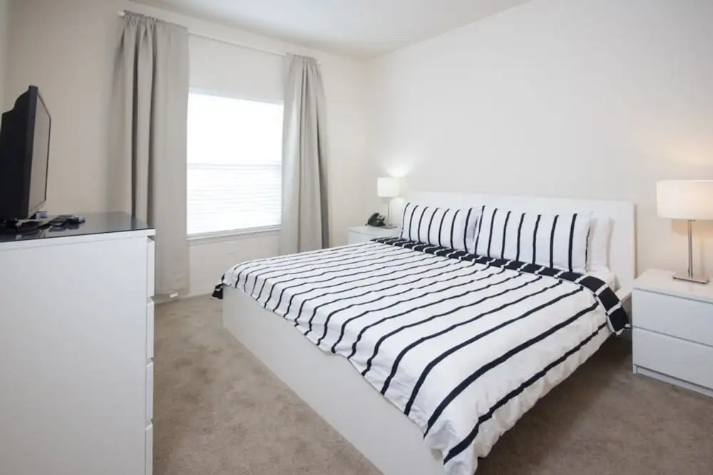 Lucaya Village Townhome with Pool, 6 Mi to Disney
