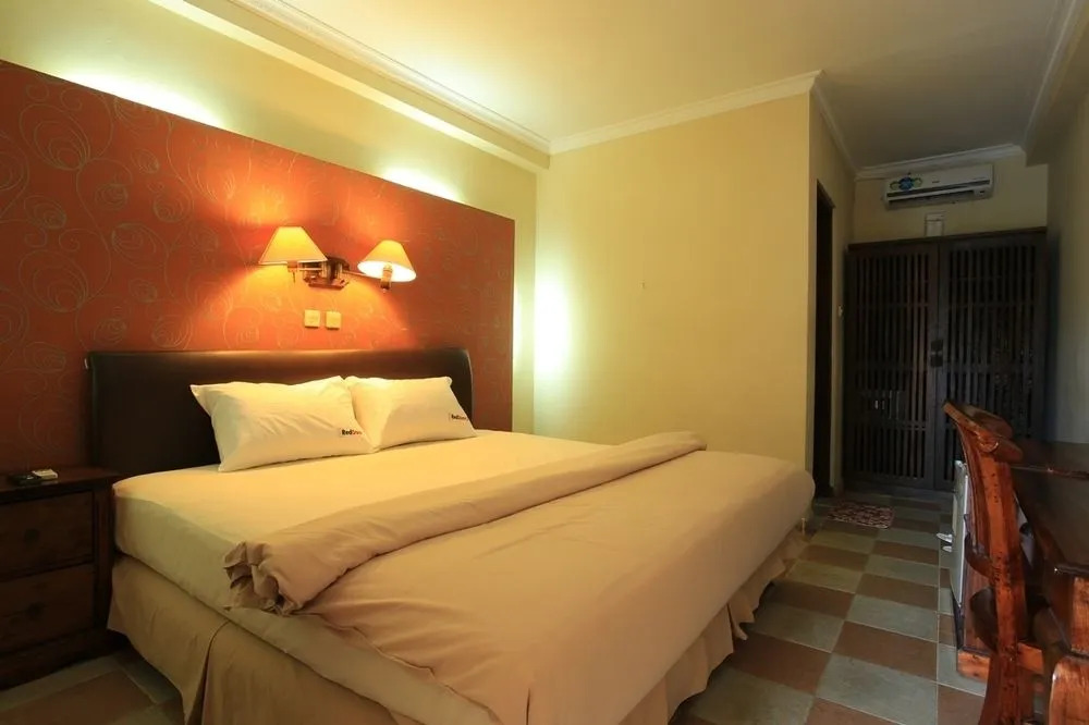 RedDoorz Near Discovery Mall Kuta