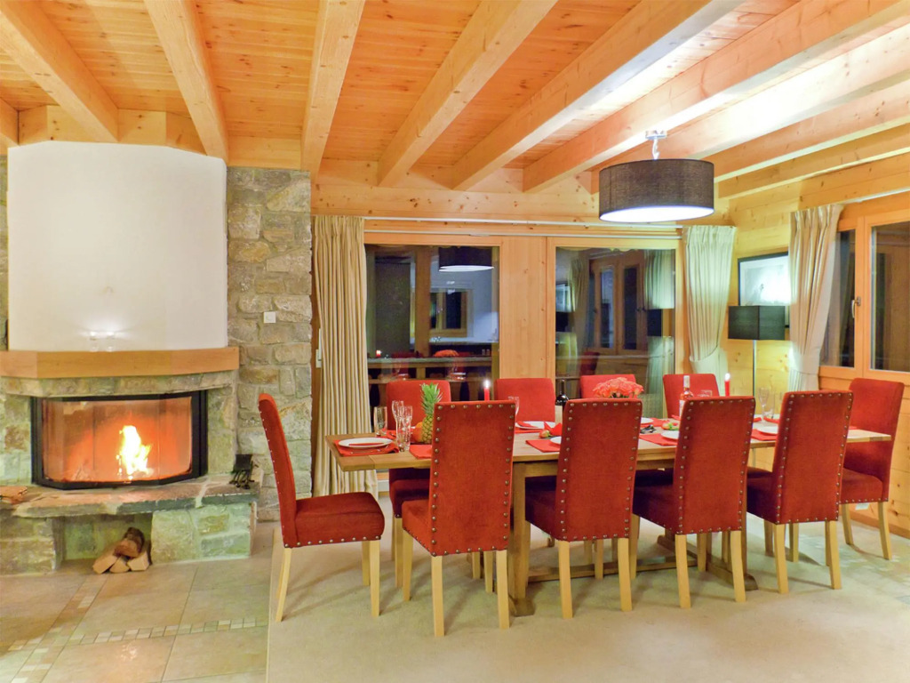 Luxury Panoramic Chalet in Thon-Les Collons with Sauna