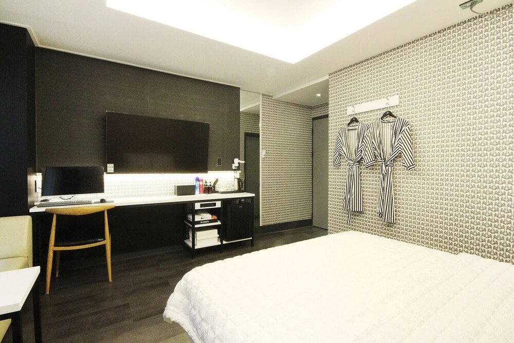 Hotel Myeongji