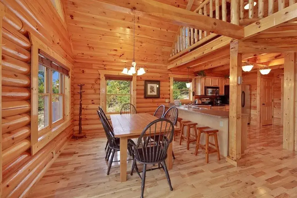 Affordable Cozy Cabin with Firepit Gameroom