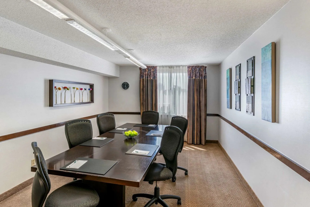 Hampton Inn by Hilton Montreal East Anjou