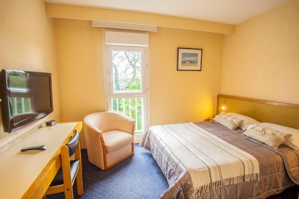 Fasthôtel Pont-Audemer -LE DRAKKAR -un hôtel FH Confort