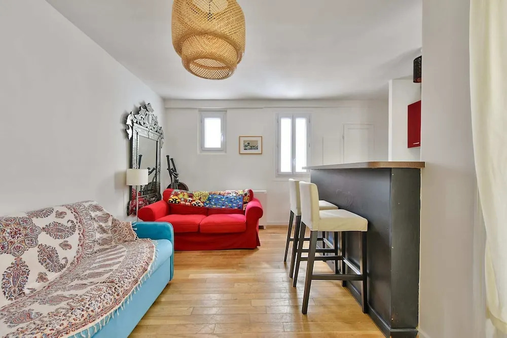 Superb Apartment at the Foot of the Sacré-coeur
