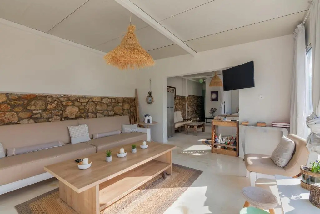 George's Island House with Plunge Pool