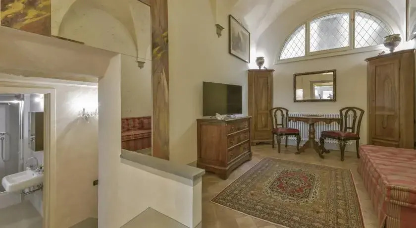Epoque Halldis Apartment