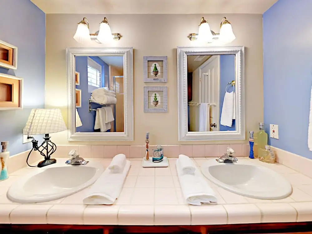 918 N The Strand Home 3 Bedrooms 3 Bathrooms Home