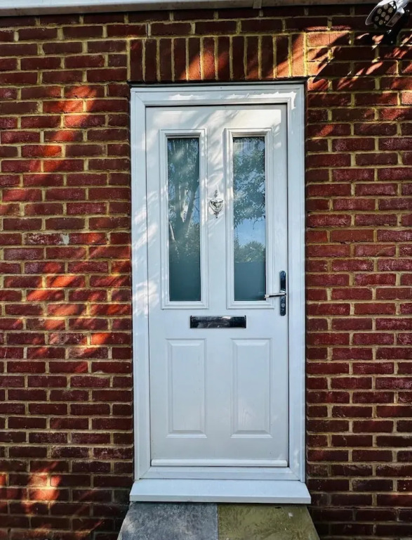 House Sleeps 6 Garden