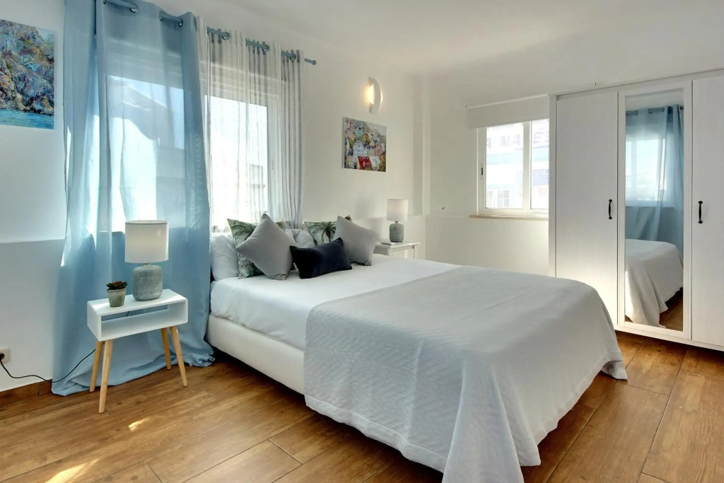 CASA 4 - Perfect location - Sea view by DreamvillasAlbufeira