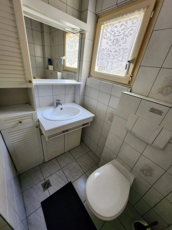 Entire House for Fitters and Craftsmen