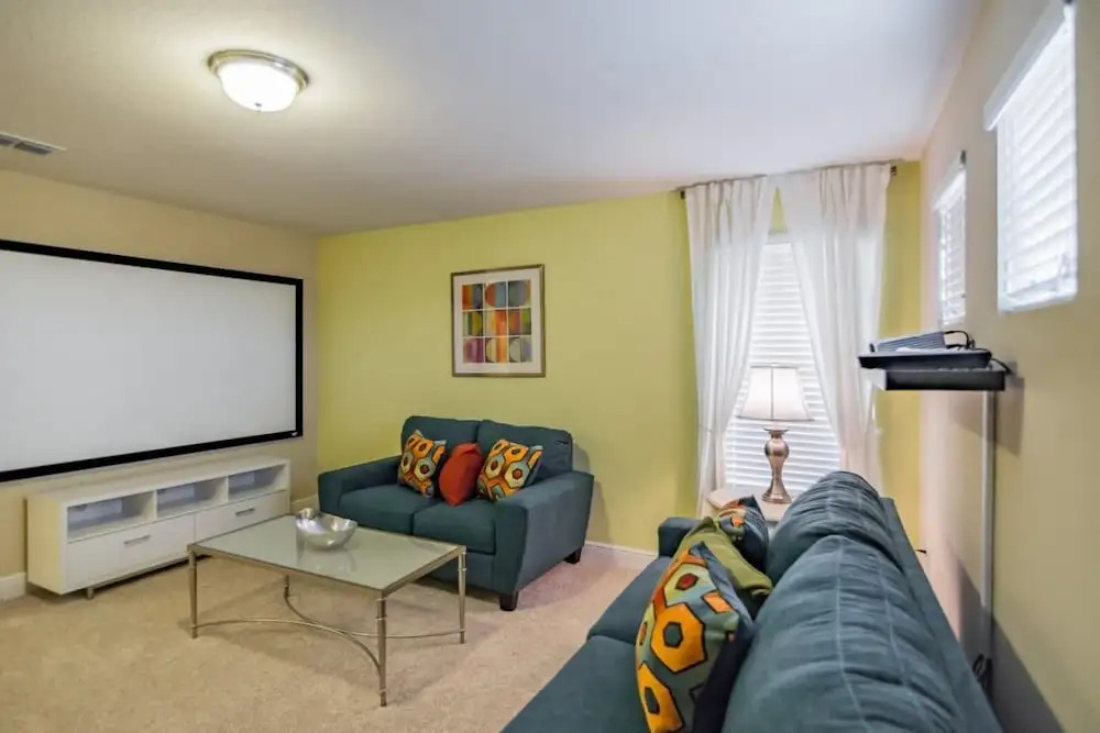 5 Bedroom Private Pool Home 15 Min to Disney World, Davenport