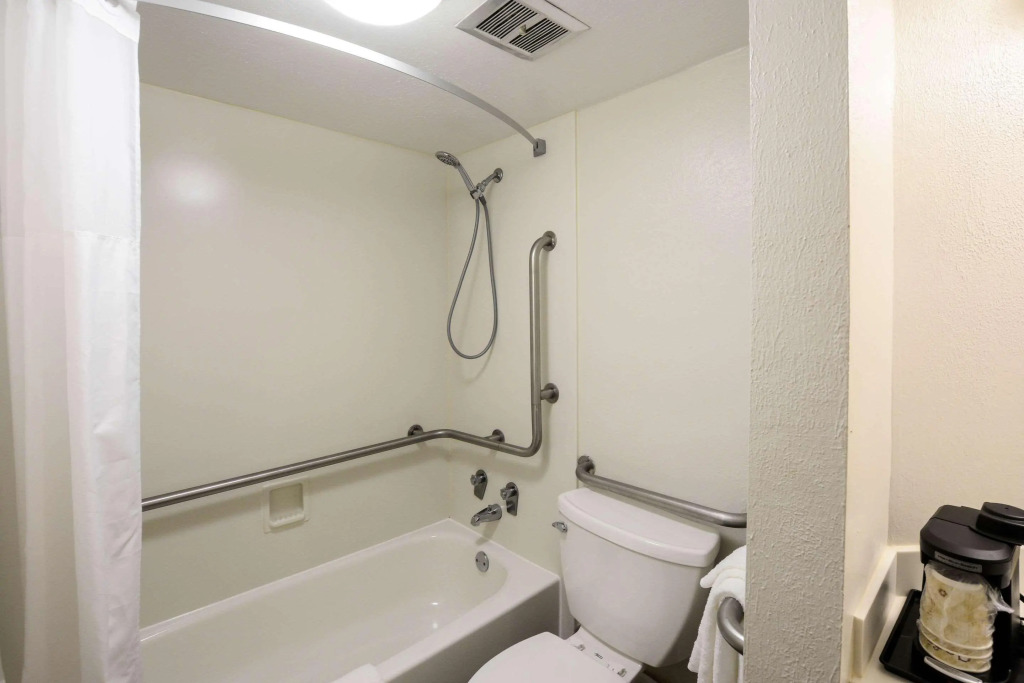 Quality Inn & Suites North Charleston - Ashley Phosphate
