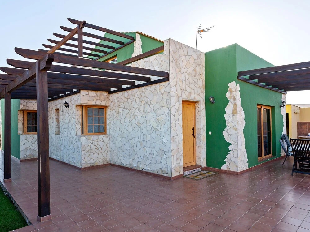Spacious Holiday Home in Antigua With Swimming Pool