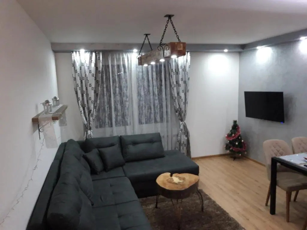 Iznad oblaka A3 kod Kraljevih čardaka Vikend naselje bb