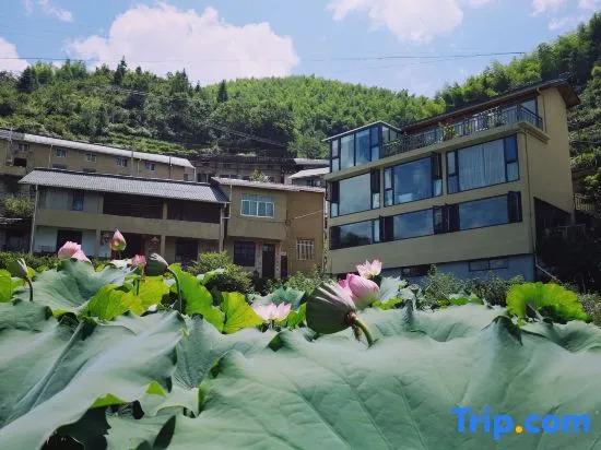 Yun Shang Wu Tian Guesthouse